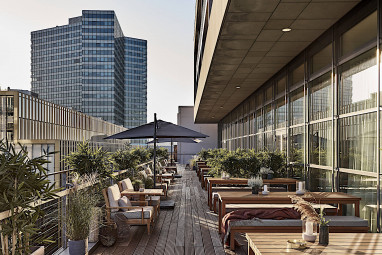 SIDE Design Hotel: Bar/Lounge