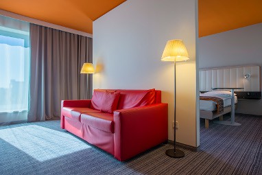 Park Inn By Radisson Frankfurt Airport: Suite
