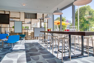 Park Inn By Radisson Frankfurt Airport: Lobby