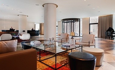 Crowne Plaza Berlin - Potsdamer Platz: Lobby