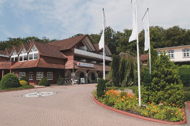 Upstalsboom Landhotel Friesland : Außenansicht