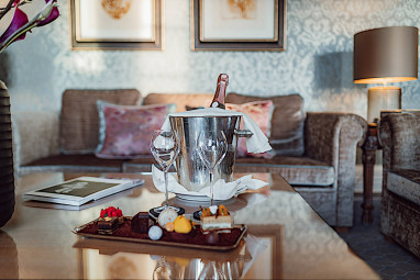 Althoff Grandhotel Schloss Bensberg: Zimmer