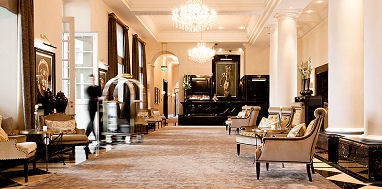 Althoff Grandhotel Schloss Bensberg: Lobby