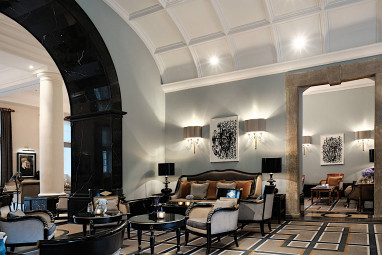 Althoff Grandhotel Schloss Bensberg: Bar/Lounge