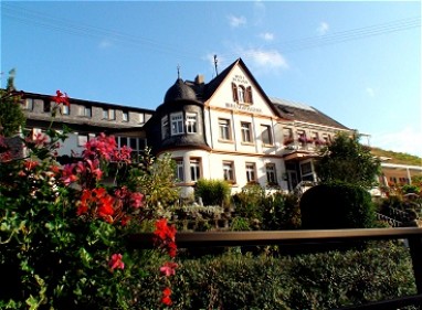 Hotel & Restaurant Weinberg-Schlösschen: Außenansicht