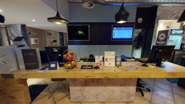 Ibis Köln Airport: Lobby