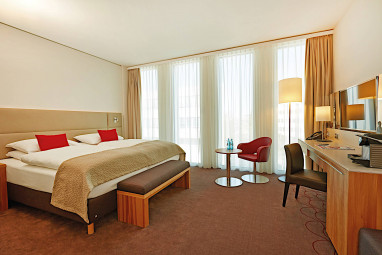 H4 Hotel München Messe  by Revo: Zimmer