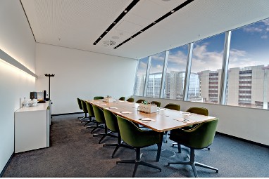 THE SQUAIRE Business and Conference-Center: Tagungsraum