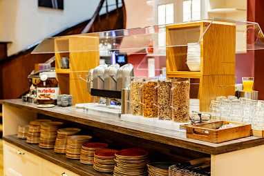 MAINGAU Hotel: Restaurant