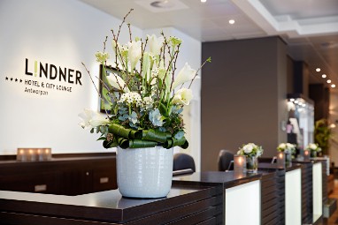 Lindner Hotel & City Lounge Antwerpen: Lobby