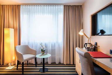 Leonardo Hotel Hamburg Elbbrücken: Zimmer