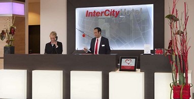 InterCityHotel Leipzig : Lobby