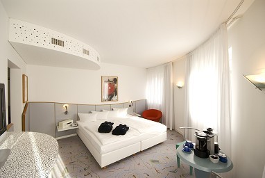 Radisson RED Berlin Kurfürstendamm: Zimmer