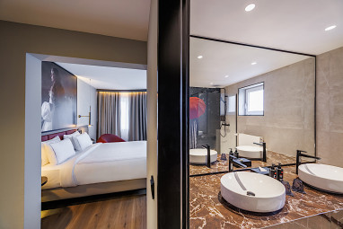 Radisson RED Berlin Kurfürstendamm: Suite