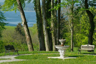 Bio-Hotel Schlossgut Oberambach: Außenansicht