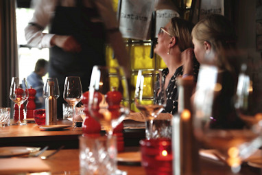 Altes Stahlwerk Business & Lifestyle Hotel: Restaurant