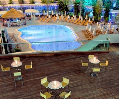 Radisson Blu Bucharest: Pool