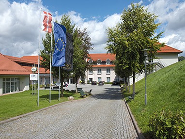 Victor´s Residenz-Hotel Teistungenburg: Außenansicht