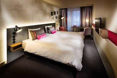 HOTEL PULSE8: Zimmer