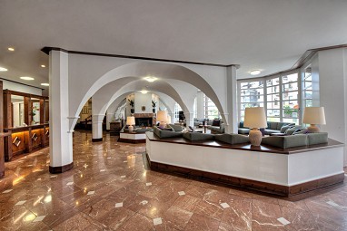 Hotel Chlosterhof: Lobby