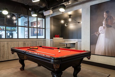 Radisson RED Hotel Brussels: Freizeit