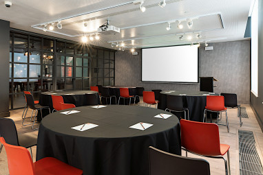 Radisson RED Hotel Brussels: Tagungsraum