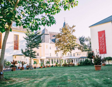 CAREA Schlosshotel Domäne Walberberg: Außenansicht