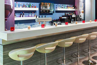 IntercityHotel Hamburg Dammtor: Bar/Lounge