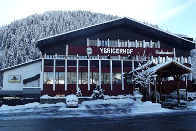 Hotel Ybrigerhof: Außenansicht