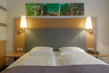 Mercure Hotel Frankfurt Eschborn Süd by Revo: Zimmer