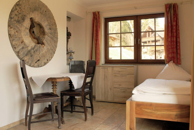 Hotel und Restaurant Lochmühle : Zimmer