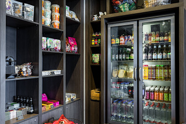 Ramada by Wyndham Amsterdam Airport Schiphol by Revo: Bar/Lounge