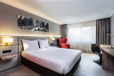 Ramada by Wyndham Amsterdam Airport Schiphol by Revo: Zimmer