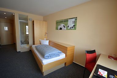 JUFA Sporthotel Wangen: Zimmer