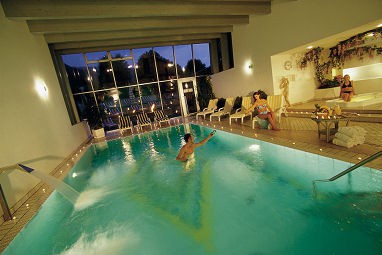 Hotel Petrus: Pool