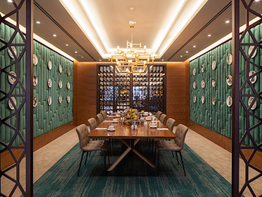 TITANIC CHAUSSEE BERLIN: Restaurant