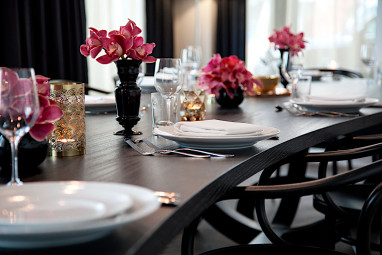 Hotel AMANO Grand Central: Tagungsraum