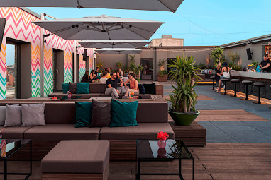 Hotel AMANO Grand Central: Restaurant