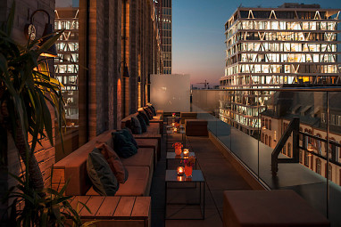 Hotel AMANO Grand Central: Restaurant