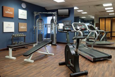 Comfort Suites at Woodbridge: Fitness-Center