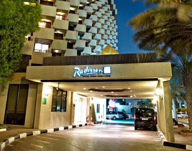 Radisson Blu Hotel Dubai Deira Creek: Außenansicht