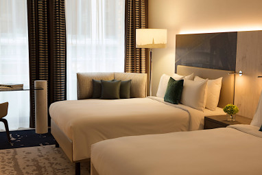 Renaissance Hamburg Hotel: Zimmer