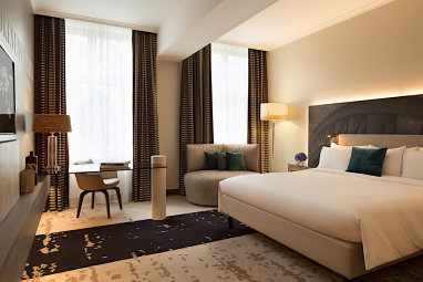 Renaissance Hamburg Hotel: Zimmer