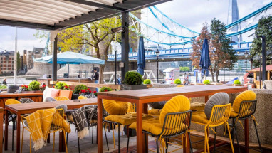 The Tower Hotel: Restaurant