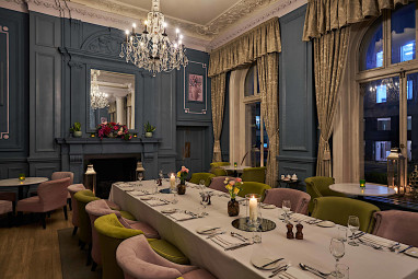 The Clermont London, Victoria: Restaurant