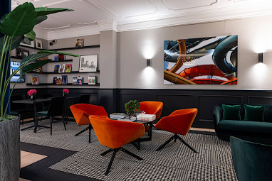 The Midtown Hotel: Lobby