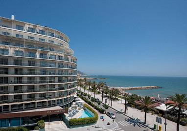 Hotel Calipolis Sitges: Außenansicht