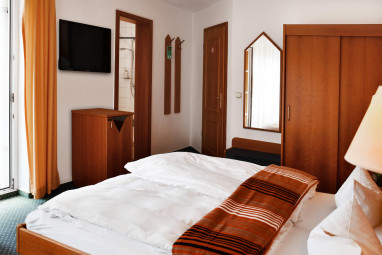 Hotel Schöne Aussicht: Zimmer