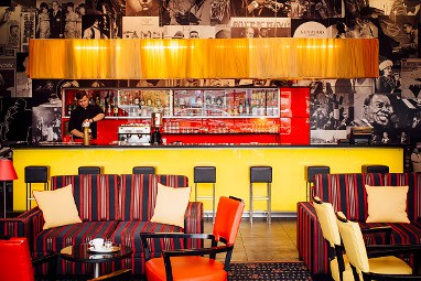 Vienna House Easy by Wyndham Pilsen: Außenansicht