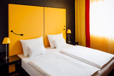 Vienna House Easy by Wyndham Pilsen: Lobby